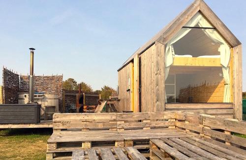 Brightlingsea House | Lushna 8 Petite at Lee Wick Farm Cottages and Glamping