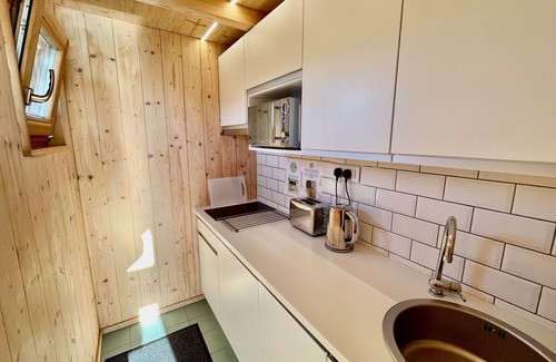 Brightlingsea Cottage | Lushna Petite 11 at Lee Wick Farm Glamping