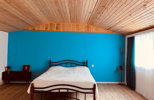 Lentekhi House | Lushnu Qor