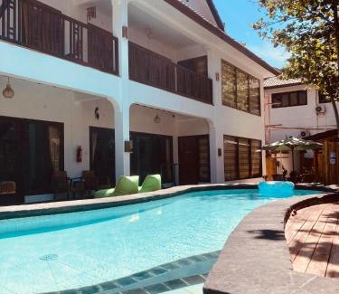 Gili Trawangan Resort | Lutwala Bungalows and Private Villa