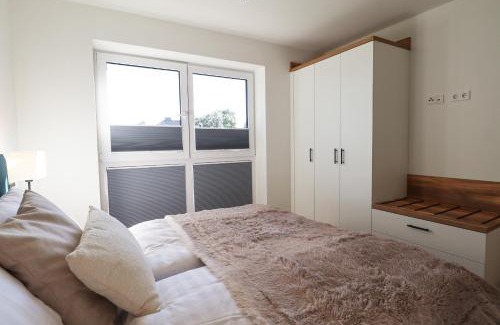 Tossens Apartment | Luv Exklusive Ferienwohnung mit Sauna & nah am Strand!