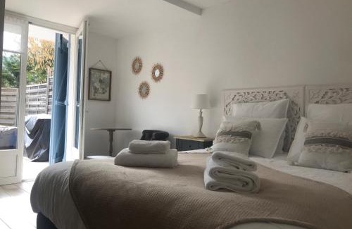Le Bar-sur-Loup Apartment | LUVA d'Azur, Rez de villa LE RIOU - LE VALLON