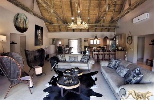 Marloth Park Villa | Luvivane Luxury Villa