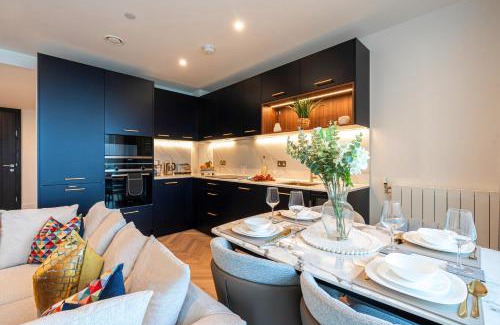 Woolwich Apartment | Lux 2 bed 2 bath with Riverviews