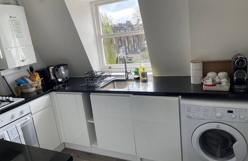 Belgravia Apartment | Lux 2 bed apt close to Buckingham Palace, Big Ben,Houses of Parliament ,Harrods
