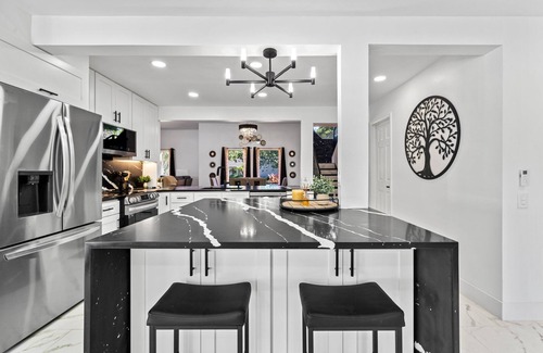 Temple Terrace House | Lux 2 King Suite, Sleeps15 Pool Oasis TampaUSF,BuschGardens,HardRock Casino