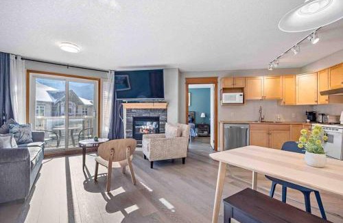 Canmore Apartment | Lux 2BR 5BD Suite Mountain view!