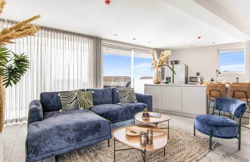 Willemstad Apartment | LUX 3 BR Sub Penthouse One Mambo Beach