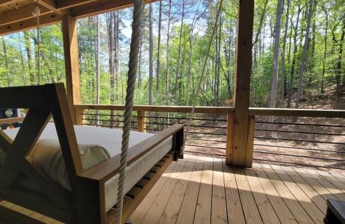 Mineral Bluff House | Lux Blue Ridge Cabin, Hot tub, Swing, PingPong!
