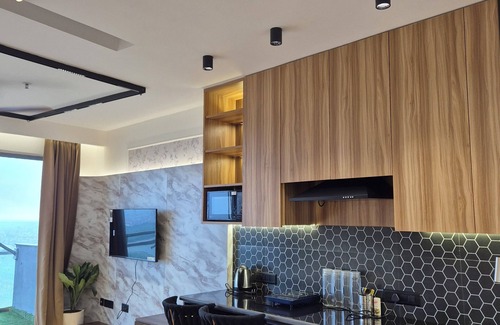 Noida Apartment | Lux By ZenithSuites - River View Studio In Noida