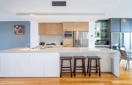 Docklands House | Lux Docklands District 3-level TH *FreeParking
