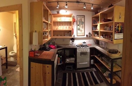 Alpine House | Lux/Downtown Alpine/Spacious Historic 'Bottle House' 4 Beds, near Marfa