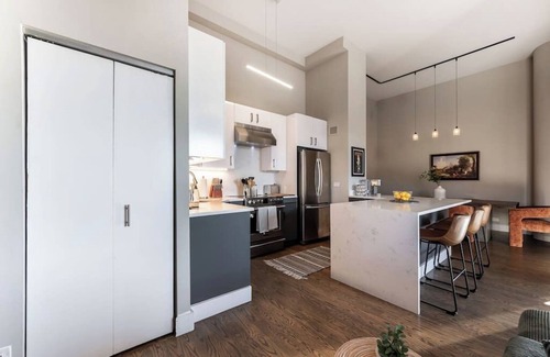 The Loop Condo | LUX Dtown Penthouses 9bd/9ba Sleep 25+Parking+Pool