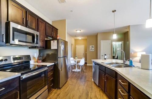 Tuttle West Apartment | Lux Dublin 2br 1st Floor Wd Pet Friendly!