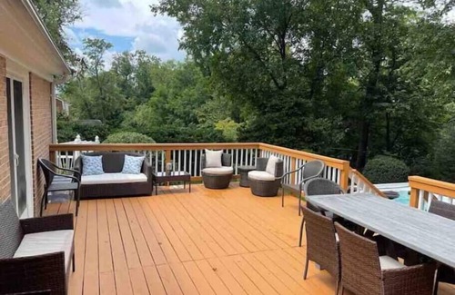 Colesville House | Lux Family Xcape with HotTub, Fireplace, Deck, BBQ