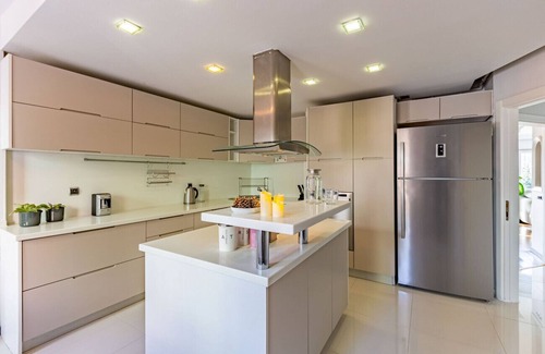 Besiktas Apartment | Lux Flat w Balcony in Besiktas, 5 min to Zorlu