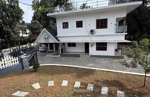 Devikolam Villa | Lux Garden - Full Villa In Chillithodu, Idukki.