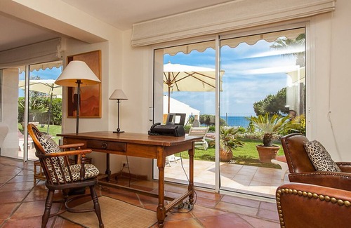 Sainte-Maxime Apartment | Lux. ground-floor apartment in Art Nouveau villa, private garden, ocean view