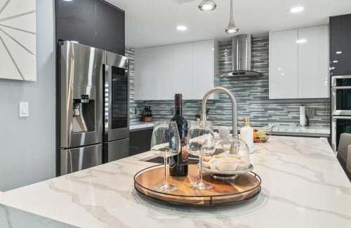 Westchester House | LUX Home with Heated Pool near Calle Ocho & MIA Airport