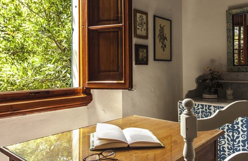 Romola Villa | luxury villa large indoor and outdoor spaces private panoramic swimming pool