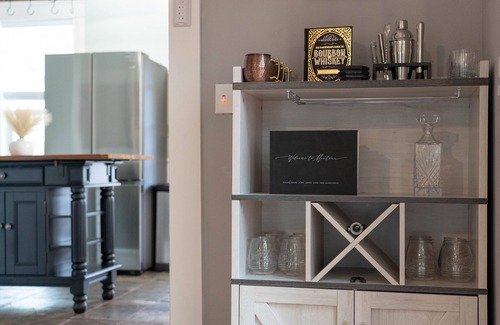Kalispell House | Lux Kalispell Farmhouse w/Large Hot Tubn