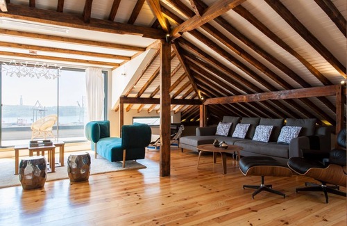 Lisbon Old Town Apartment | LUX LAPA Designer Penthouse