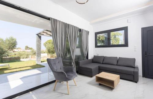 Pefkochori House | Lux Mare, Pefkohori by Halkidiki Villas