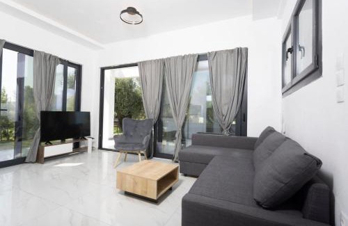 Pefkochori House | Lux Mare, Pefkohori by Halkidiki Villas