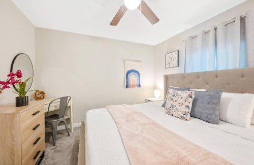 Durham Apartment | * Lux Modern Retreat * Downtown * King Beds *