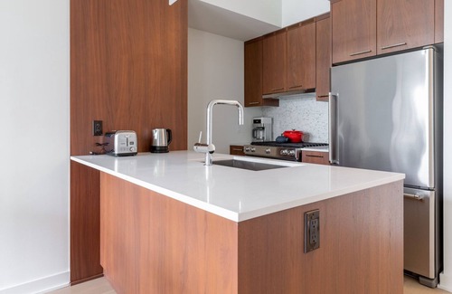 Navy Yard Apartment | Lux Navy Yard 1BR w/Gym, Doorman, W/D, nr. Metro, by Blueground