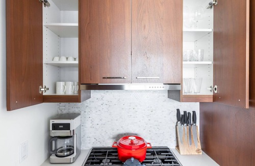 Navy Yard Apartment | Lux Navy Yard 1BR w/Gym, Doorman, W/D, nr. Metro, by Blueground