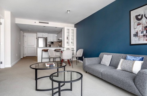 Penn Quarter Apartment | Lux Penn Quarter 1BR w/Gym, Pool, Doorman, nr. Metro, by Blueground