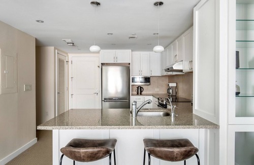 Penn Quarter Apartment | Lux Penn Quarter 1BR w/Gym, Pool, Doorman, nr. Metro, by Blueground