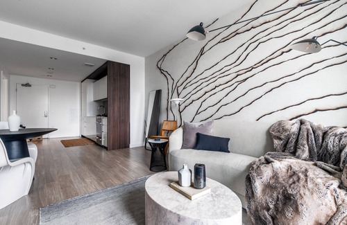 South Beach Apartment | Lux Rincon Hill 1BR w/Gym, Sauna, nr. Silicon Valley, by Blueground