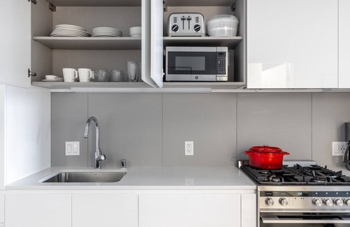 South Beach Apartment | Lux Rincon Hill 1BR w/Gym, Sauna, nr. Silicon Valley, by Blueground