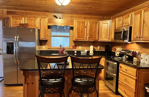 Ellijay Cabin | LUX River Front Cabins~Family Reunions~Retreats~Weddings Slps 22+ Books Quickly