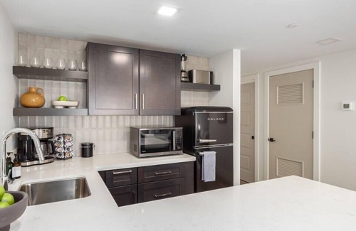 South Scottsdale Condo | LUX Scottsdale Studio | Old Town | Walk Everywhere