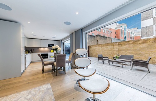 Vincent Square Apartment | Lux St James Park Apartment Central London FREE WIFI by City Stay Aparts London