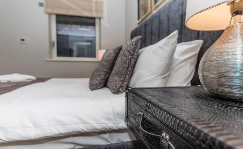 Vincent Square Apartment | Lux St James Park Apartment Central London FREE WIFI by City Stay Aparts London