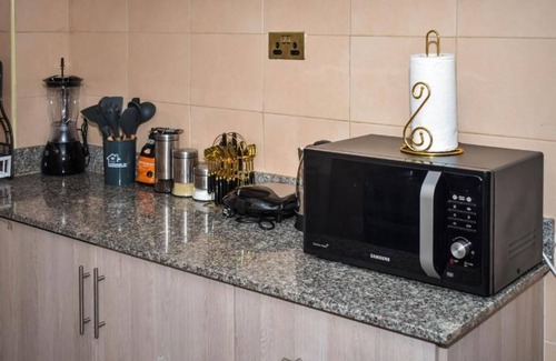 Ngara West Apartment | Lux Suites Lay Canon Apartments Ngara