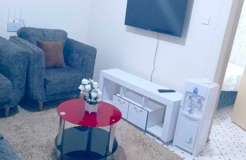 Mbotela Apartment | Lux suites Meridian Court Apartments