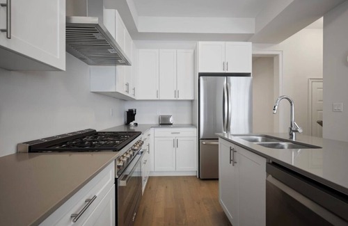 Oakville House | Lux Townhouse Family friendly in Upper Oakville