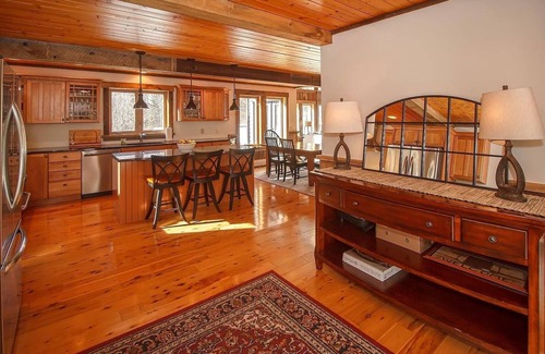West Dover House | Lux VT ski chalet with mountain views and apres ski amenities.
