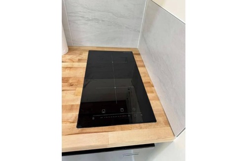 Westgate Apartment | LUX Waterfall Shower, Bidet & Full Kt, Small Apt.