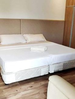 Maribago Villa | Lux7 Pool Villa