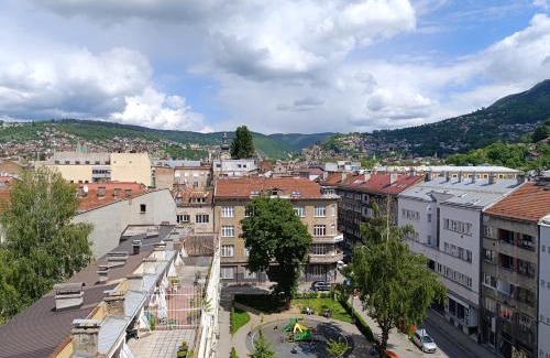 Old Town Apartment | LuxApart Sirano City Centar free parking