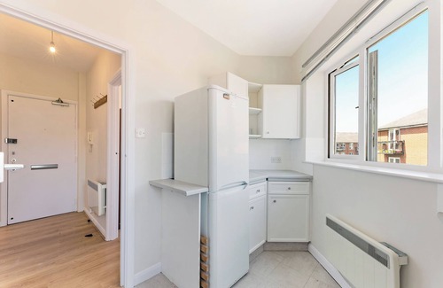 Rotherhithe Apartment | Luxe 1 bed Flat in Canada Water - Free Parking