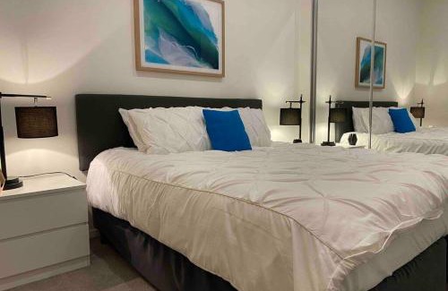 Kingston Apartment | Luxe 2BR Executive Apartment Kingston Pool Parking WiFi BBQ Wine