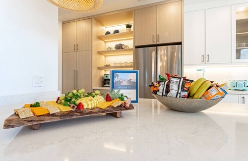 Nassau Apartment | Luxe 3 BR: Beachfront Suite Next to Baha Mar