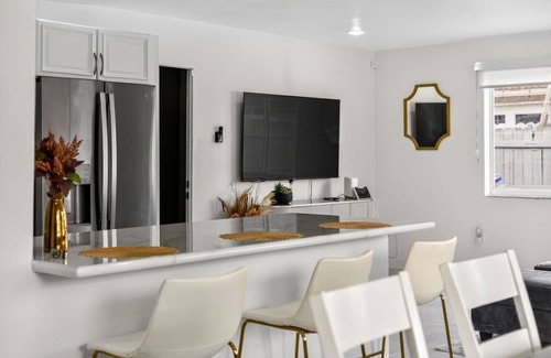 Flagami House | Luxe 4BR Miami Pool&near Airport